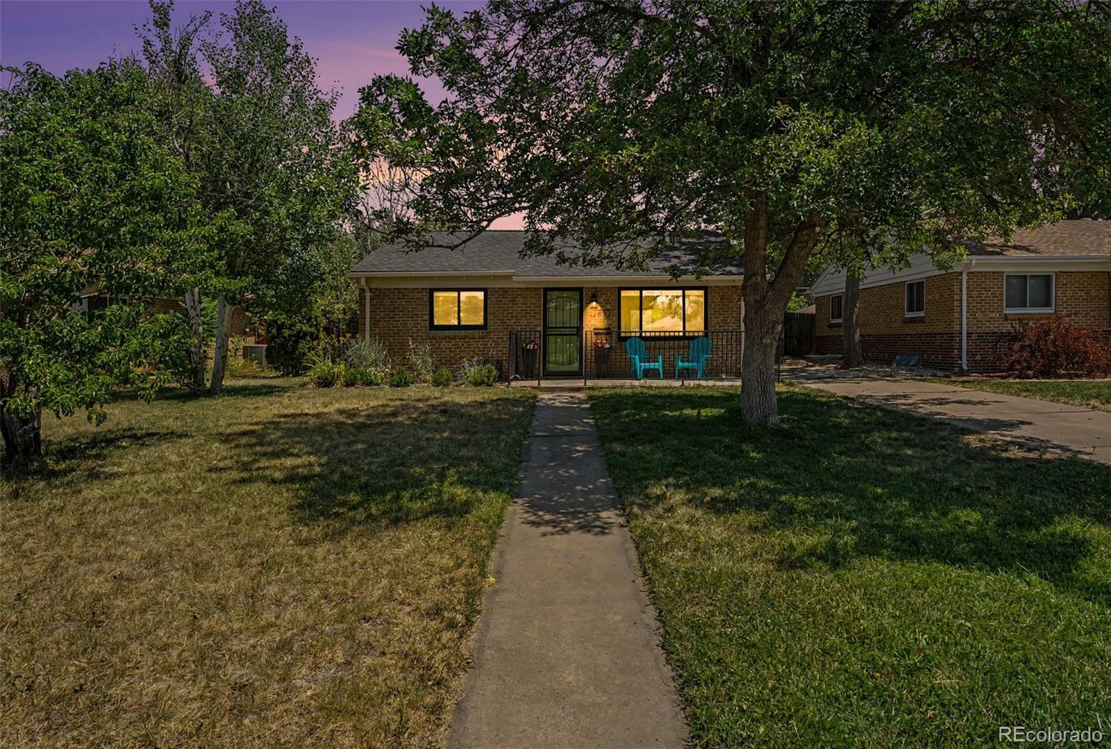 2832 Pontiac Street