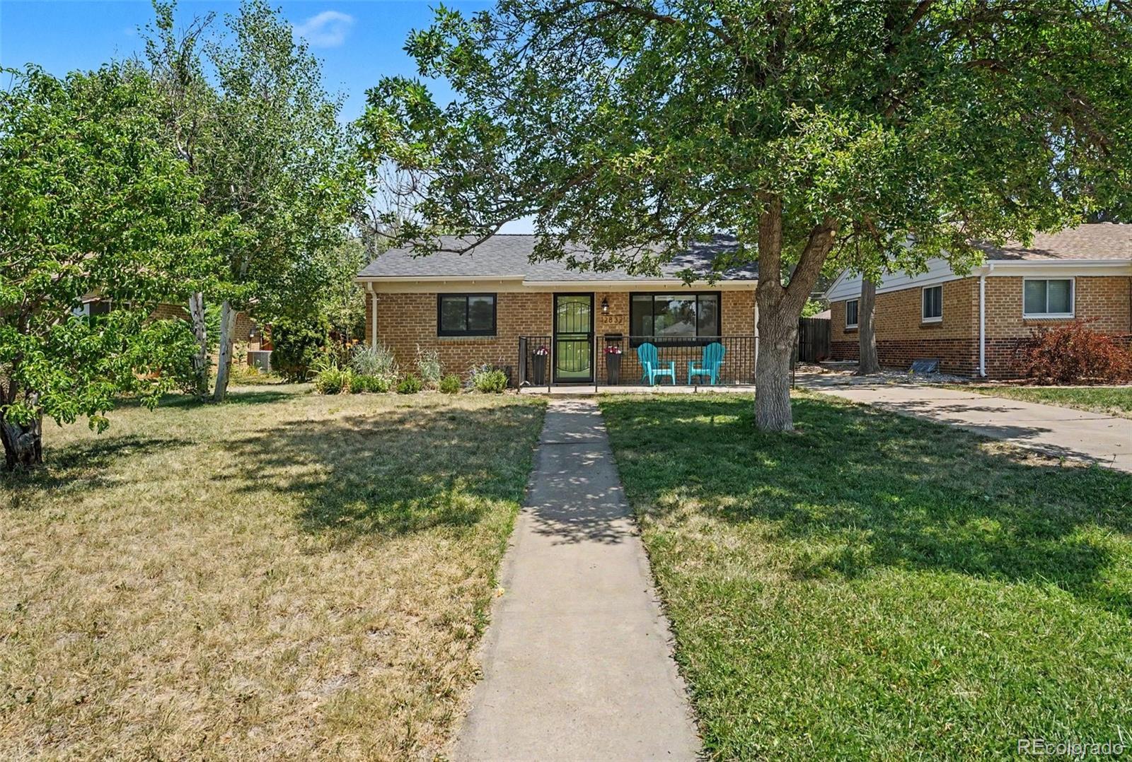 2832 Pontiac Street