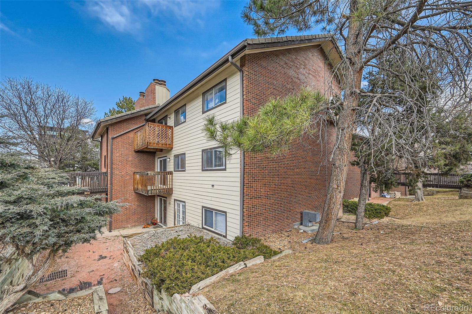 14602 E 2nd Avenue Unit: 200C