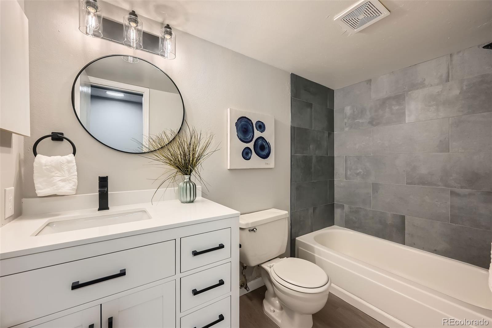 14602 E 2nd Avenue Unit: 200C