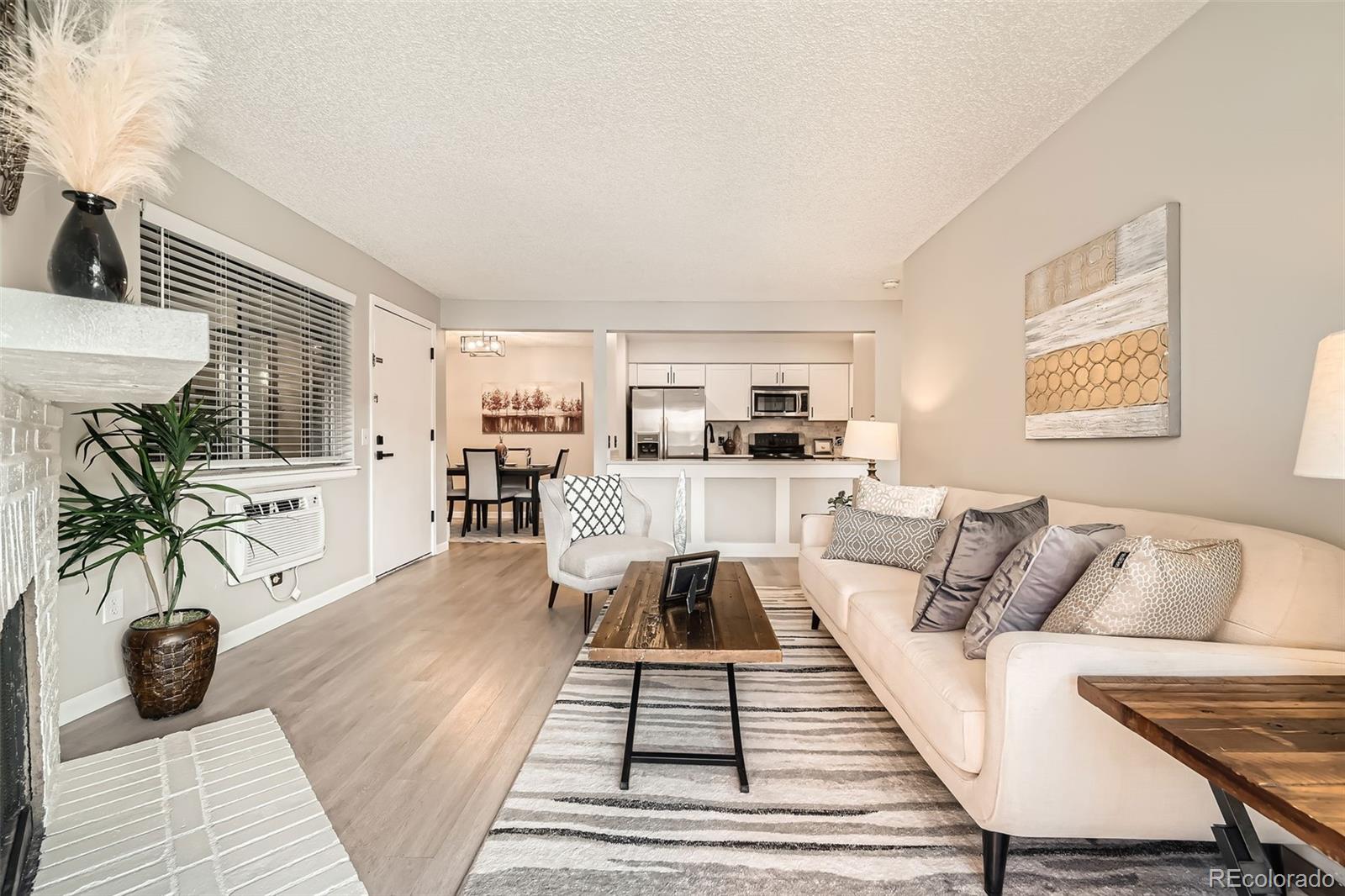 14602 E 2nd Avenue Unit: 200C