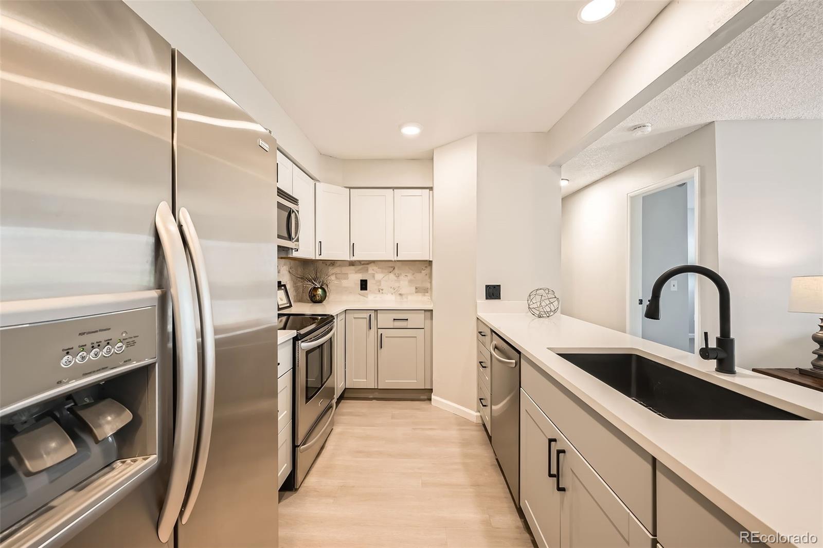 14602 E 2nd Avenue Unit: 200C