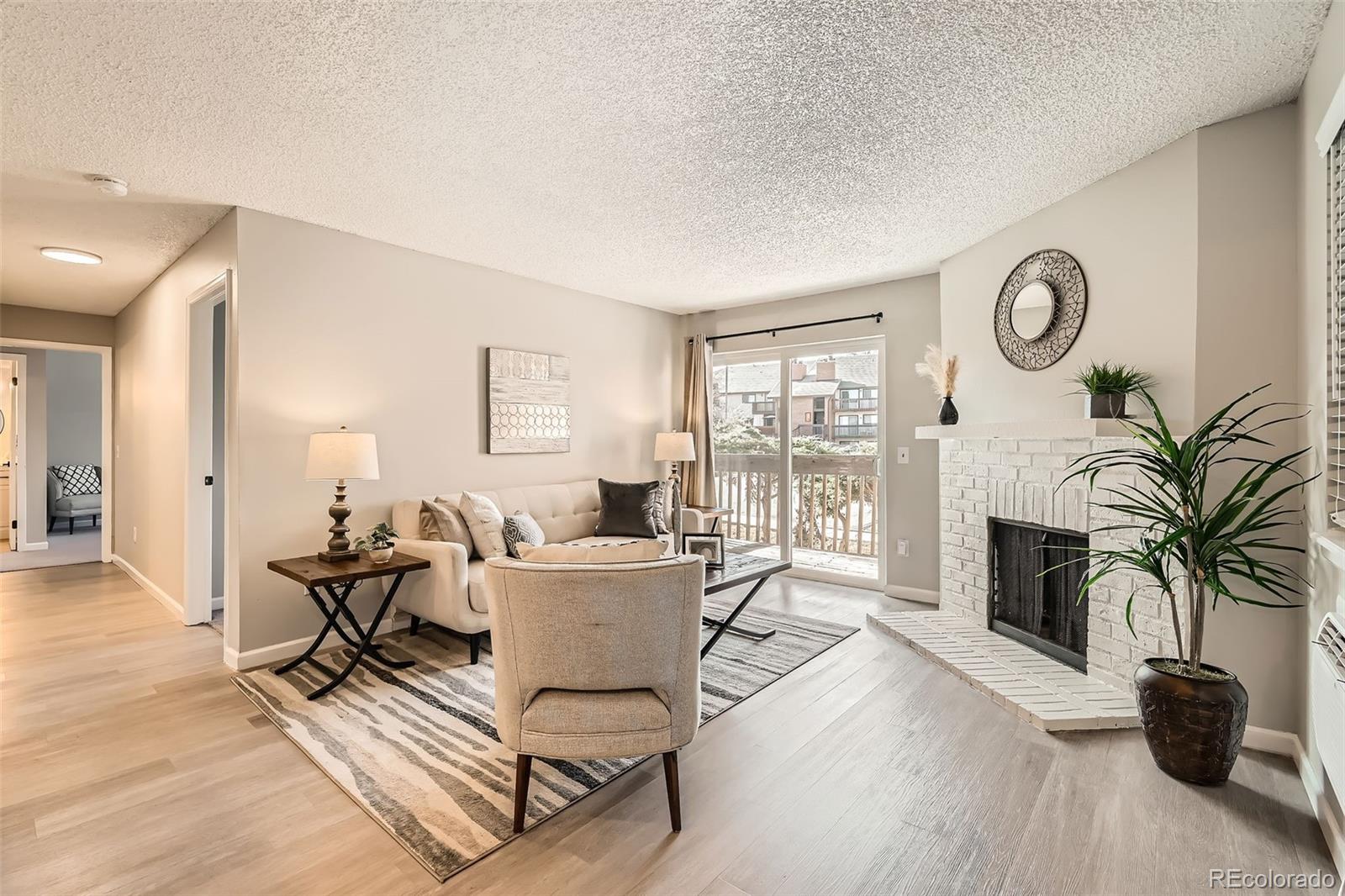 14602 E 2nd Avenue Unit: 200C