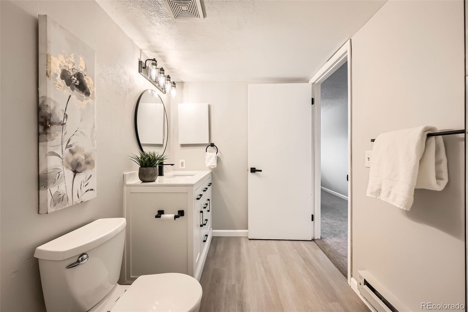 14602 E 2nd Avenue Unit: 200C