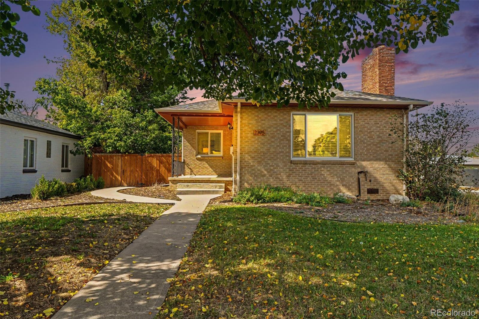 2395 Pontiac Street