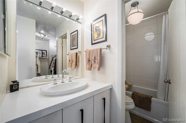 1050 S Monaco Parkway Unit: 35