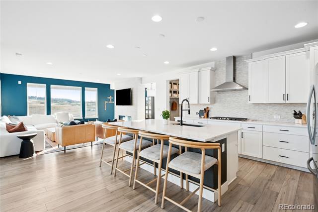 1444 Stable View Place