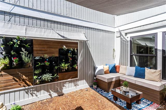 2770 S Elmira Street Unit: 38