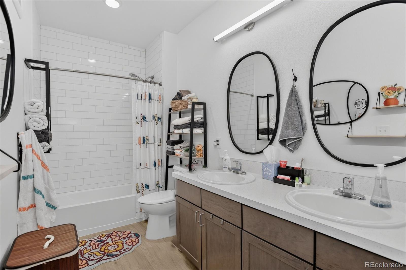 8475 E 36th Avenue Unit: 221