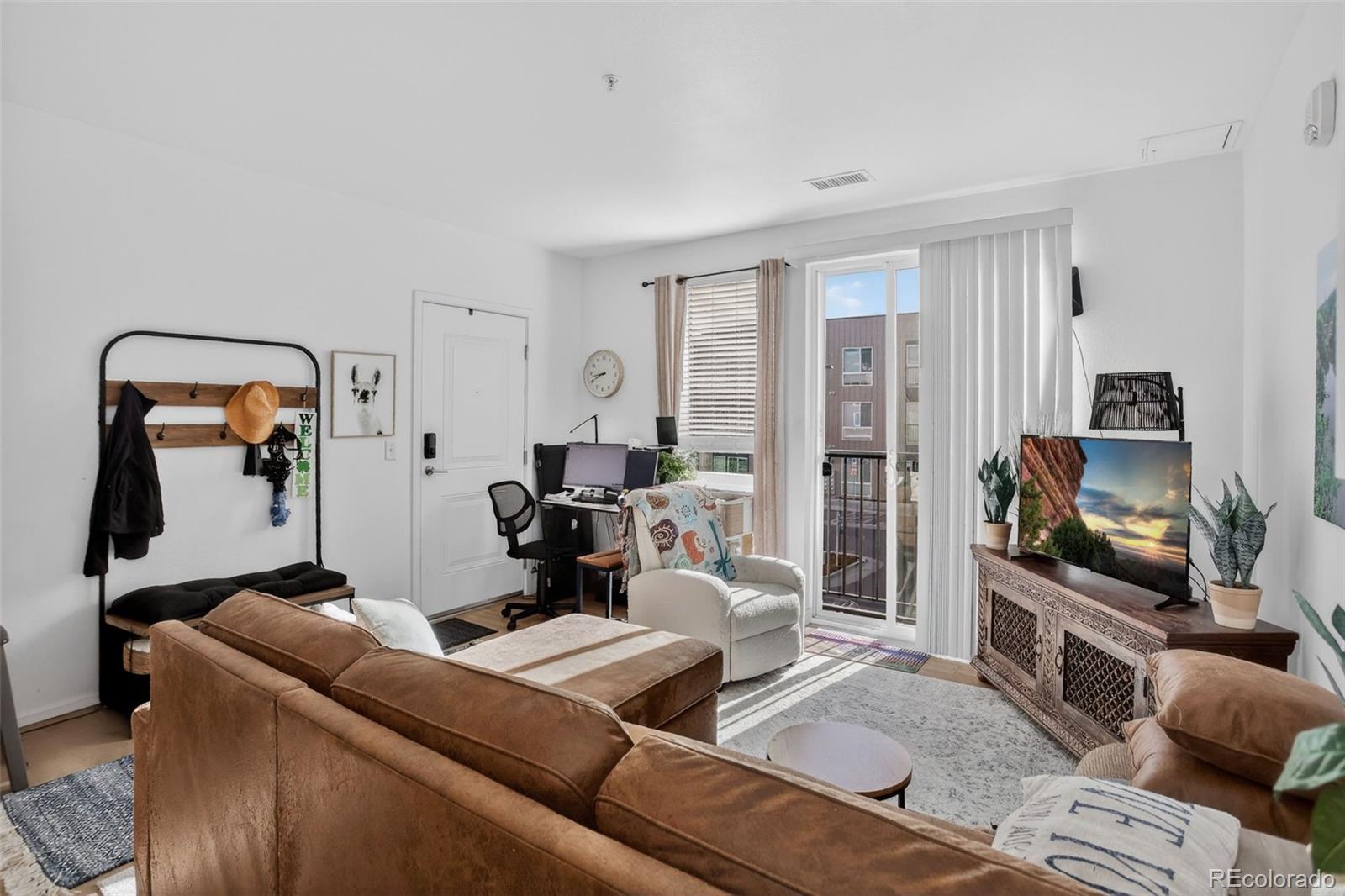 8475 E 36th Avenue Unit: 221