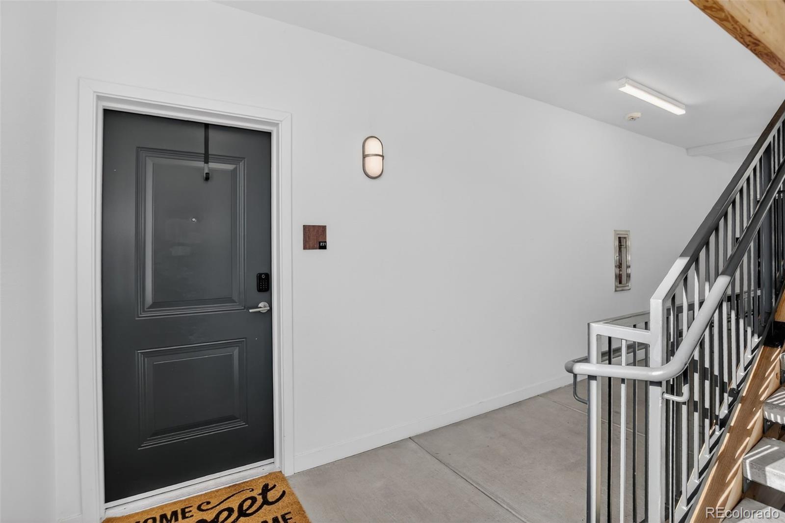 8475 E 36th Avenue Unit: 221