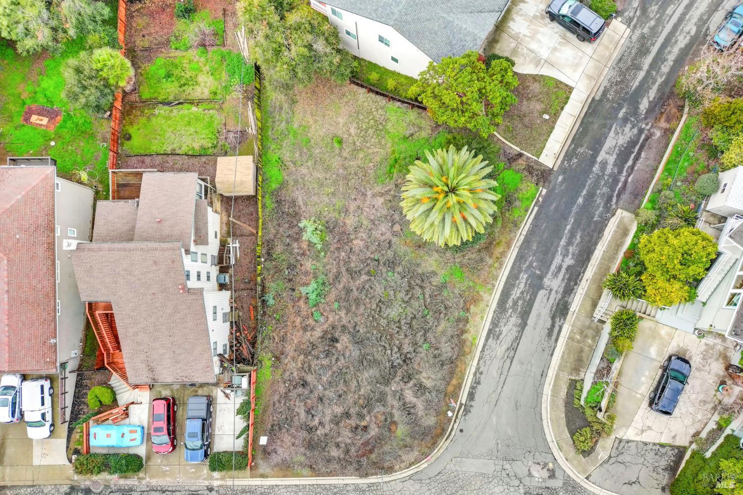 100 W Baxter St