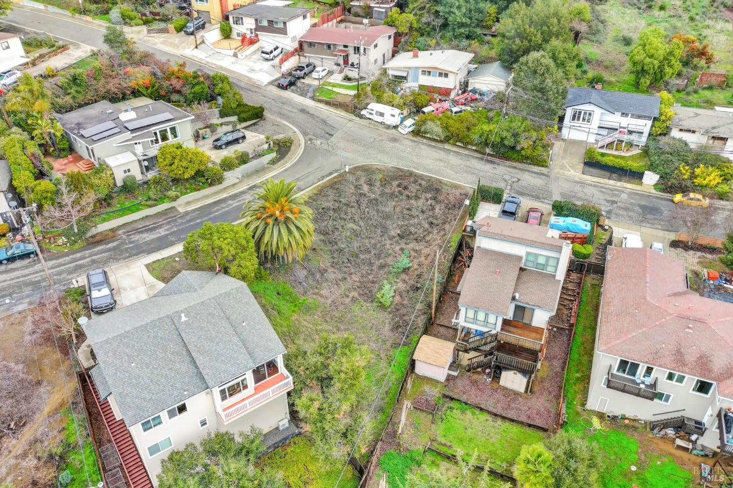 100 W Baxter St