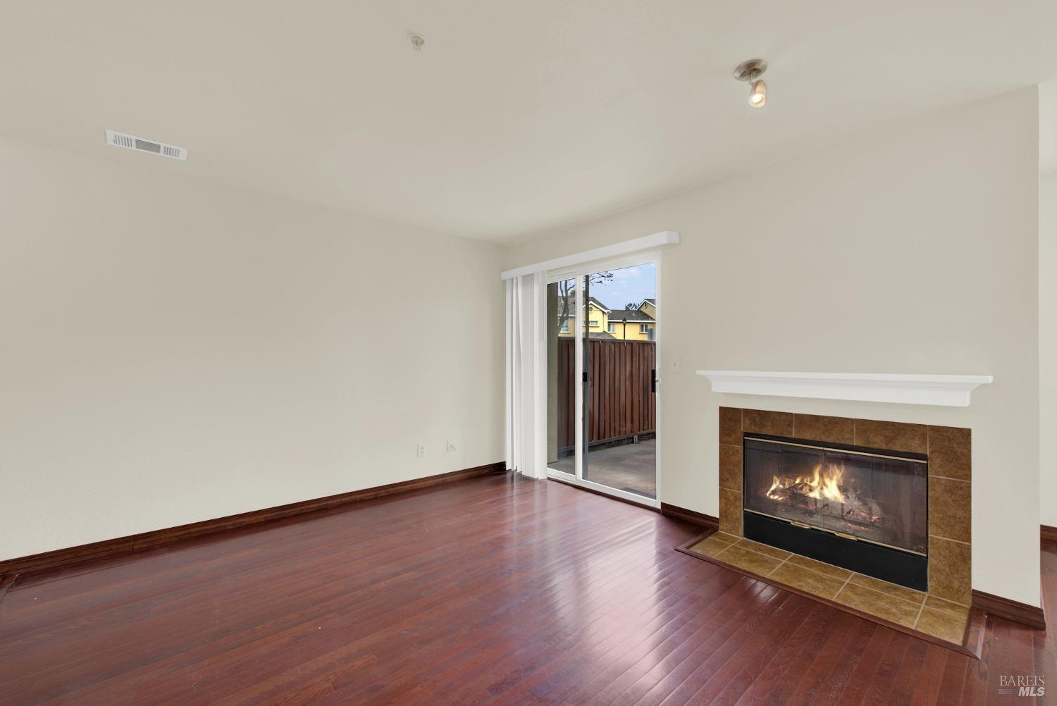 118 Brogan Ct