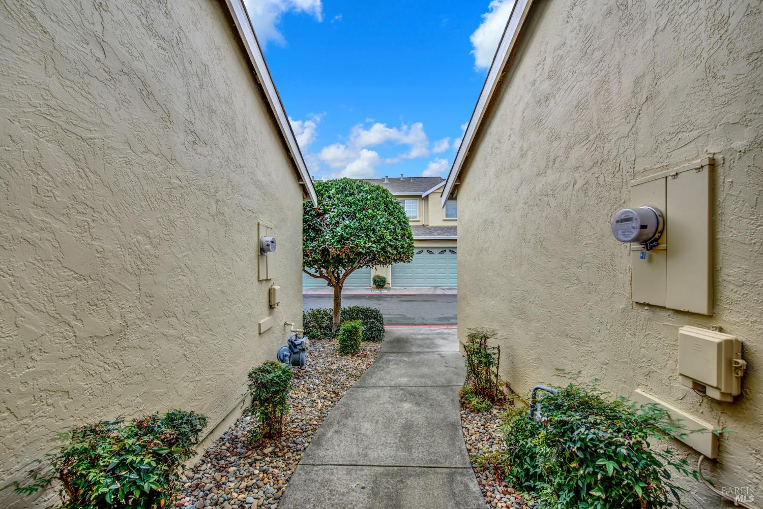 118 Brogan Ct