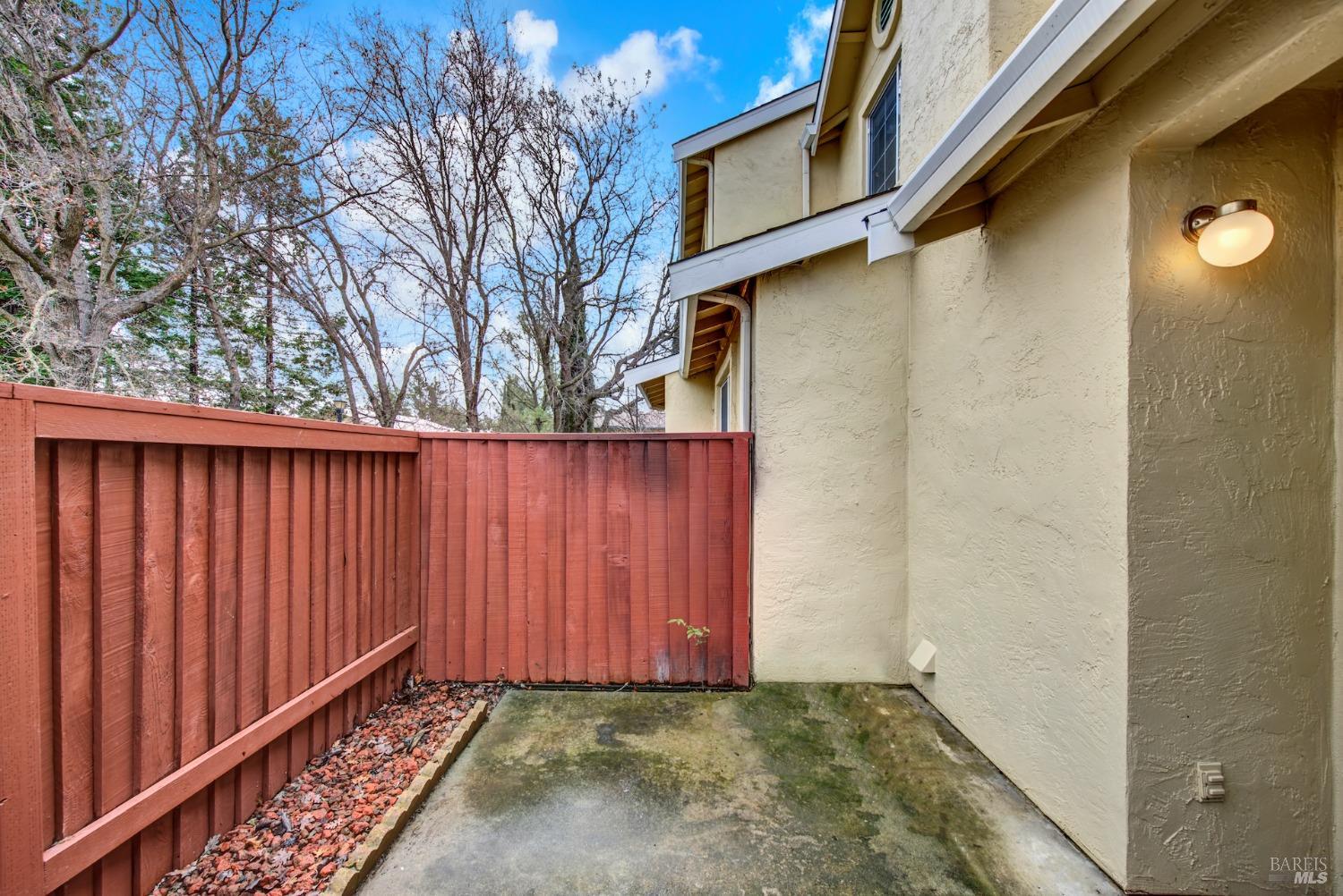 118 Brogan Ct