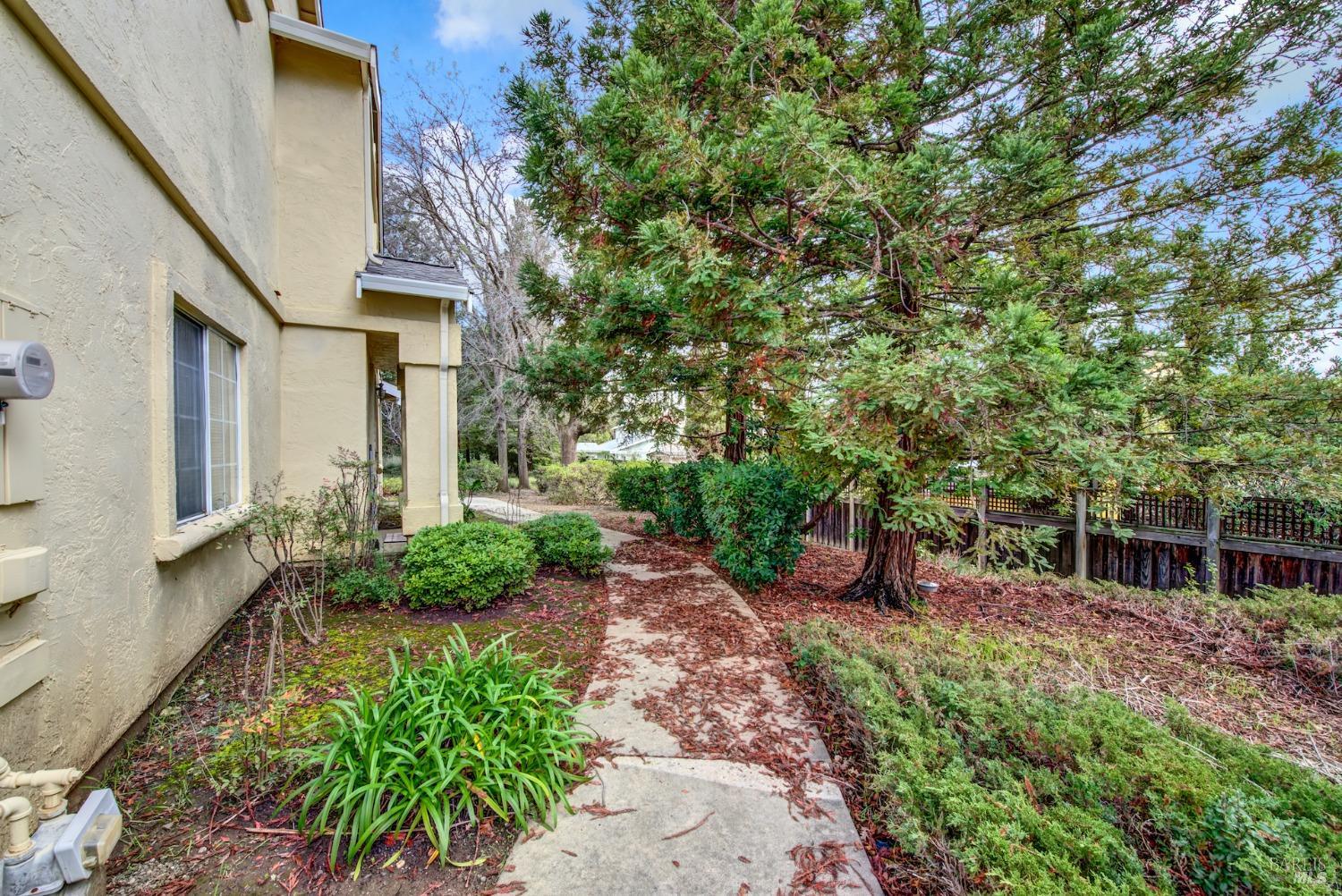 118 Brogan Ct