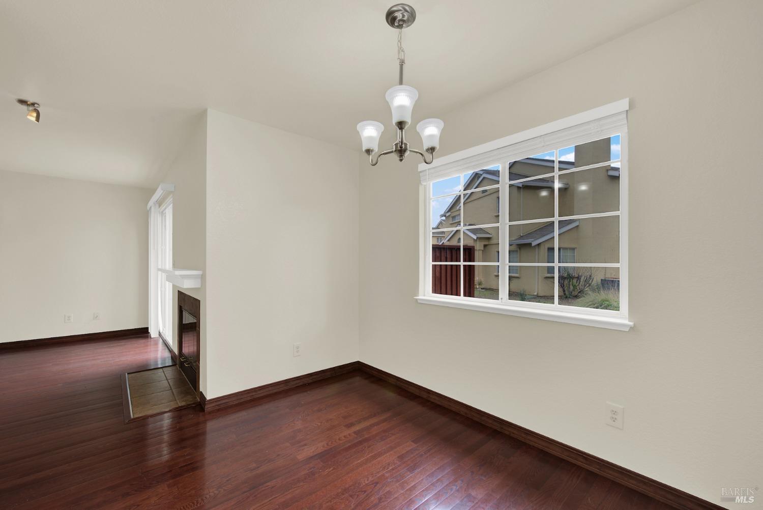 118 Brogan Ct