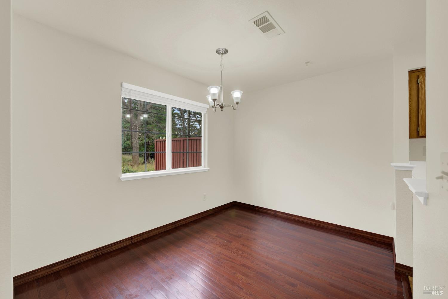 118 Brogan Ct
