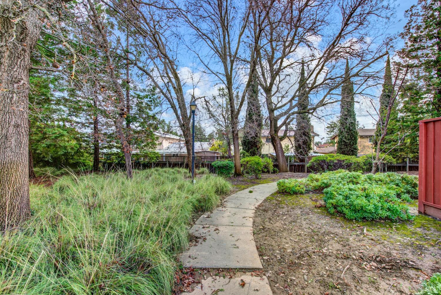 118 Brogan Ct