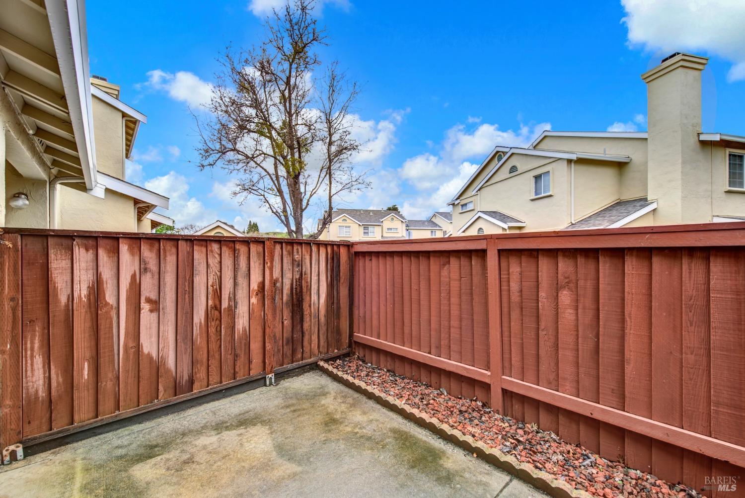 118 Brogan Ct