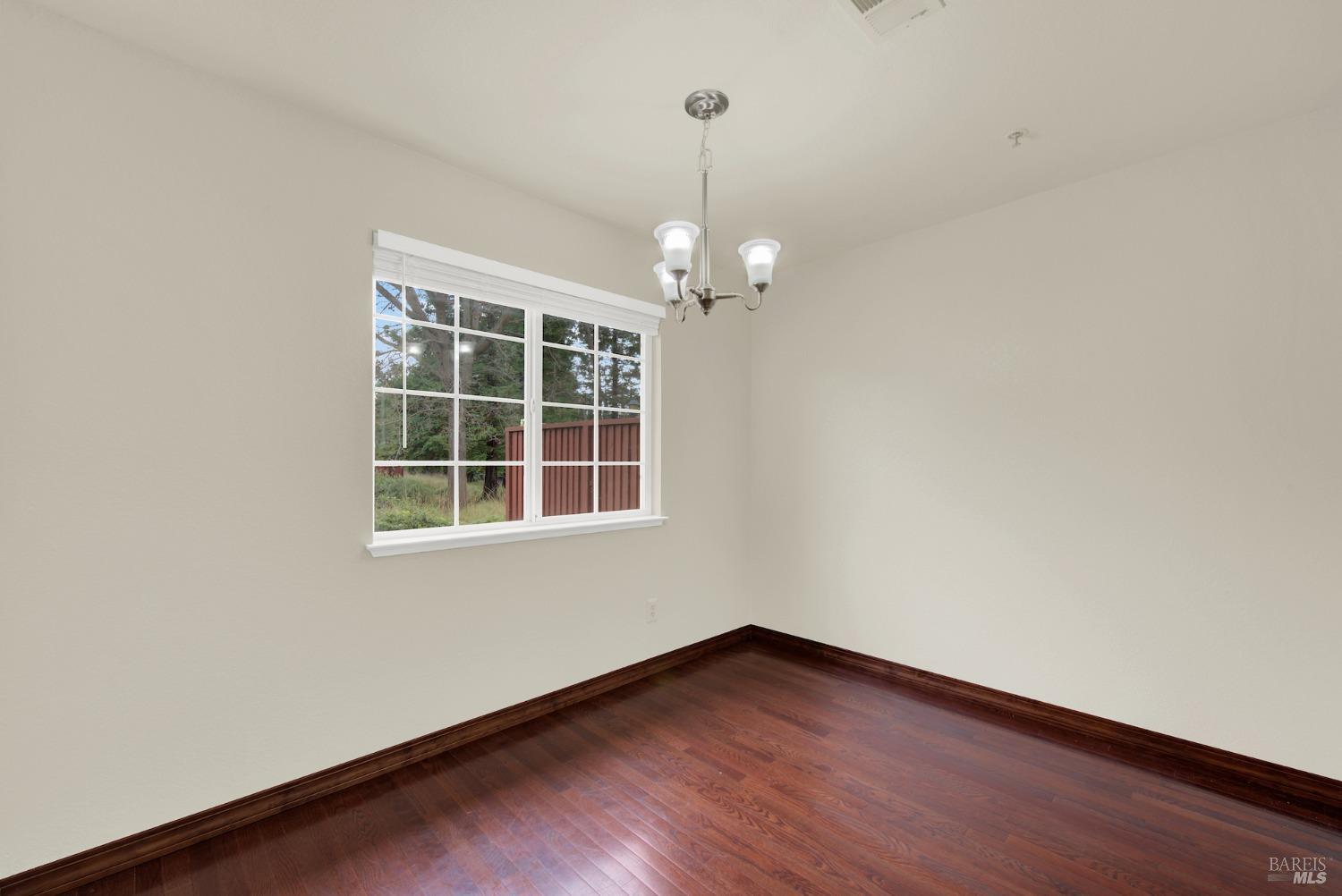 118 Brogan Ct