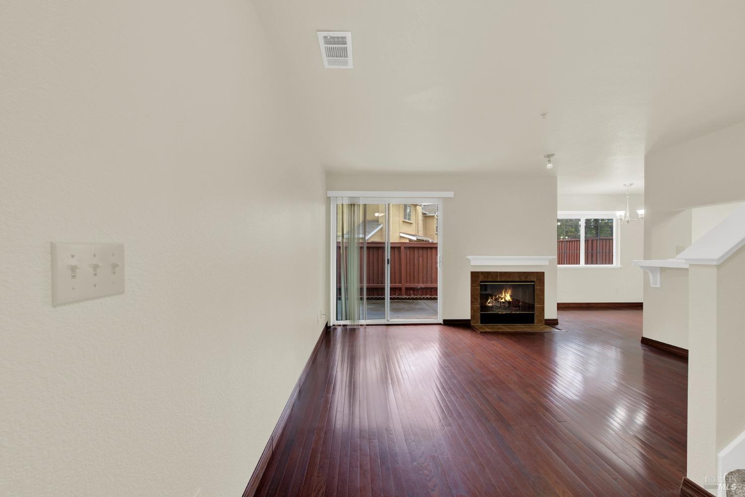 118 Brogan Ct
