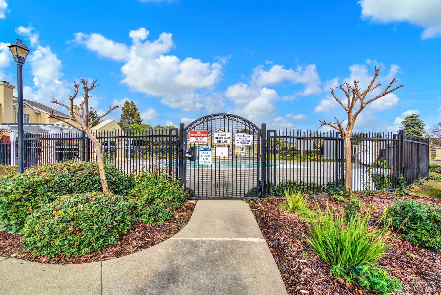 118 Brogan Ct