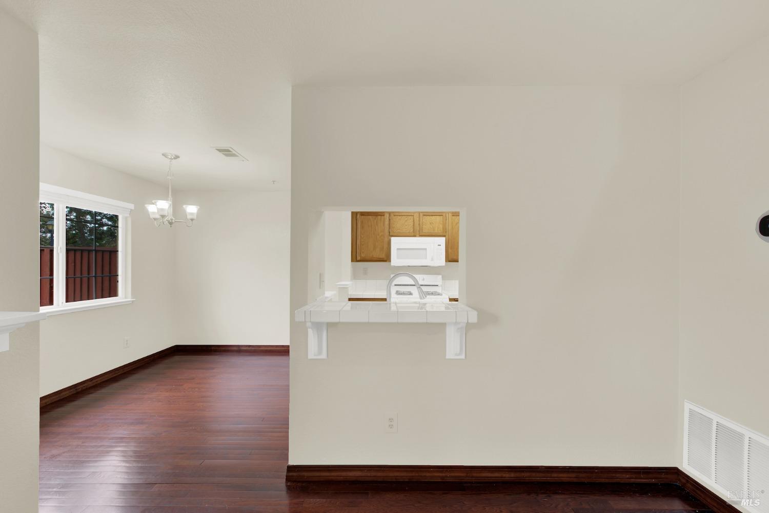118 Brogan Ct