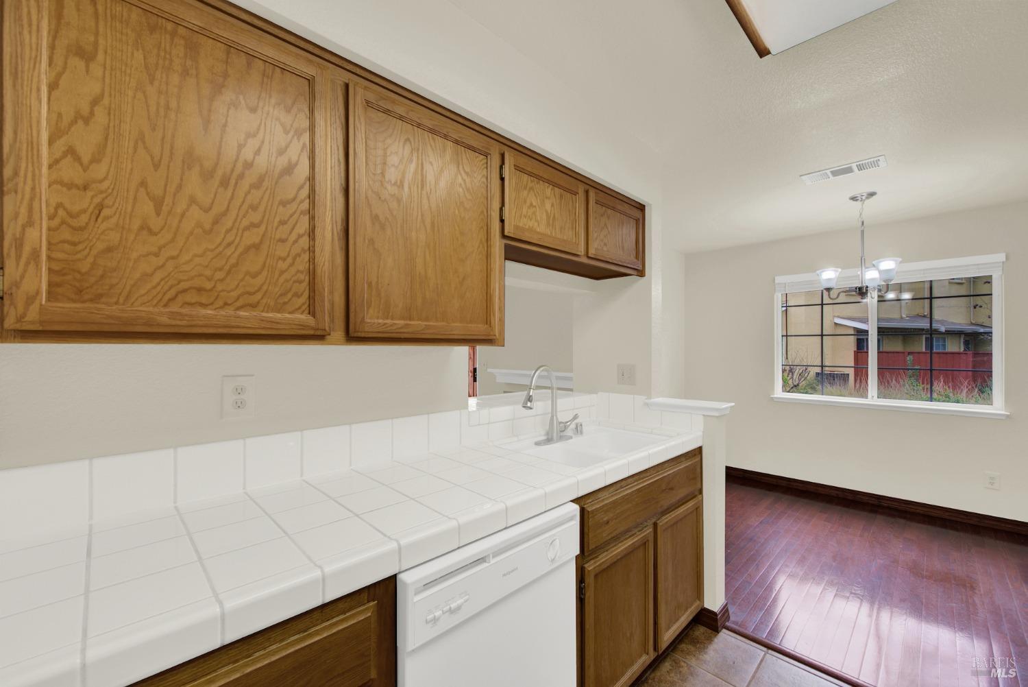 118 Brogan Ct