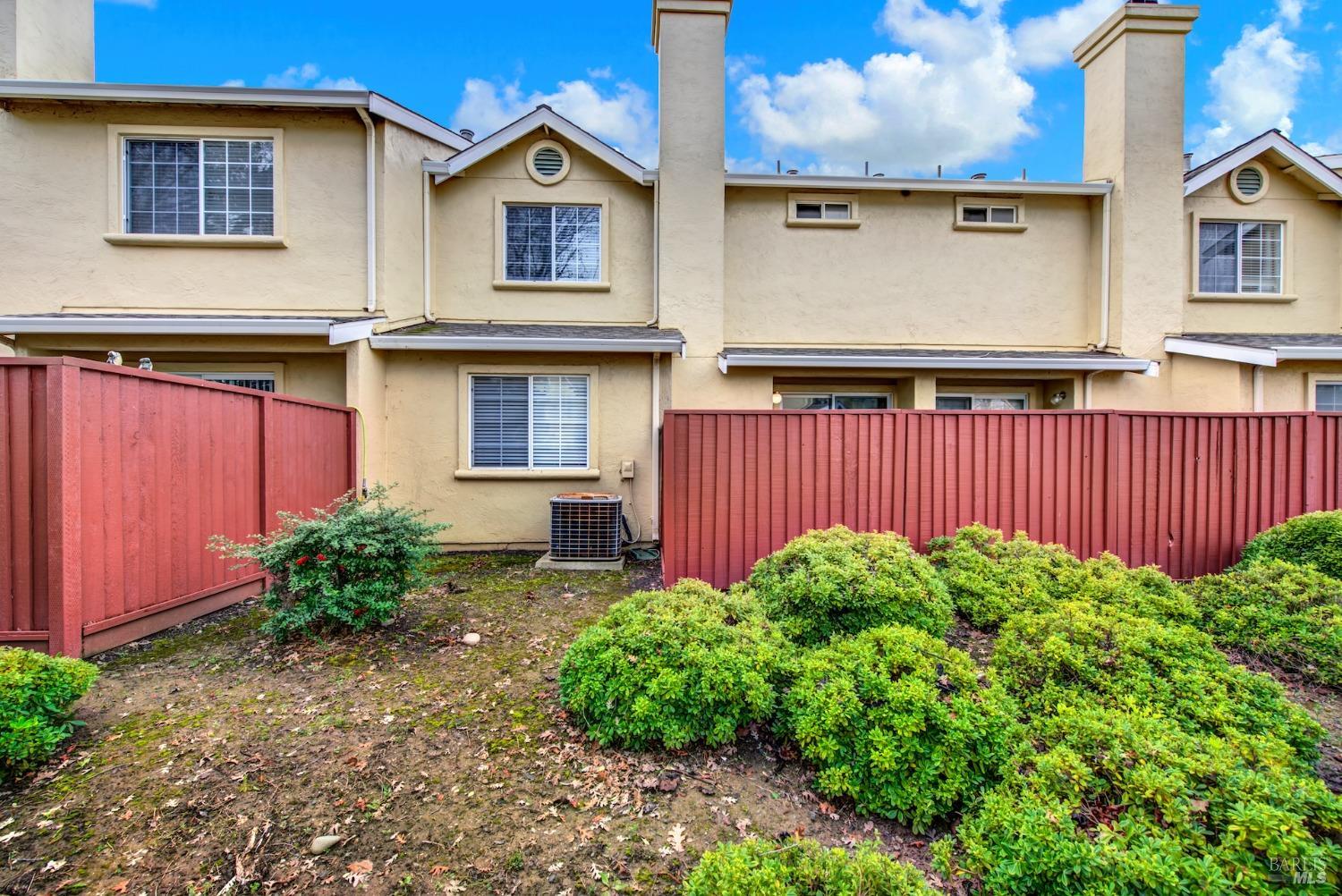 118 Brogan Ct