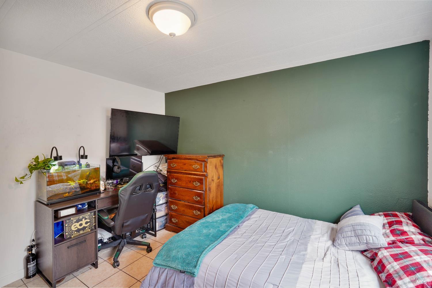2525 flosden Rd #61