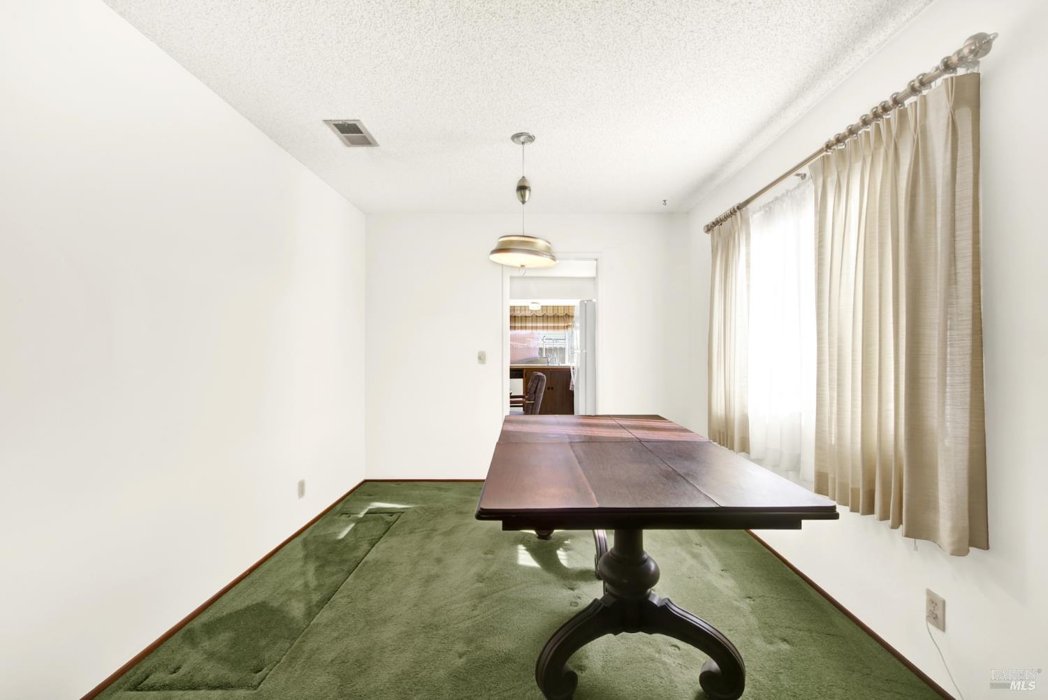 2202 Sandpiper Drive