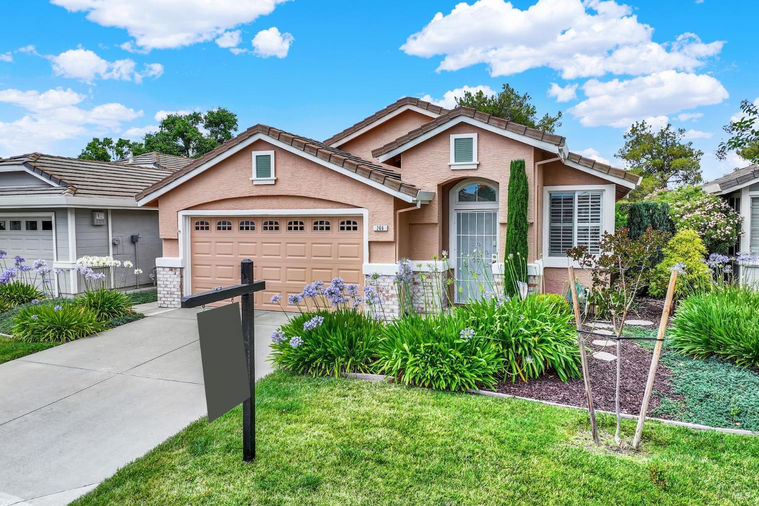 266 Bartlett Lane