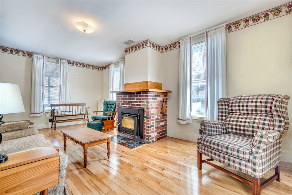 263 West Wyoming Avenue