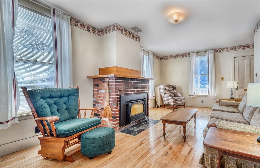 263 West Wyoming Avenue