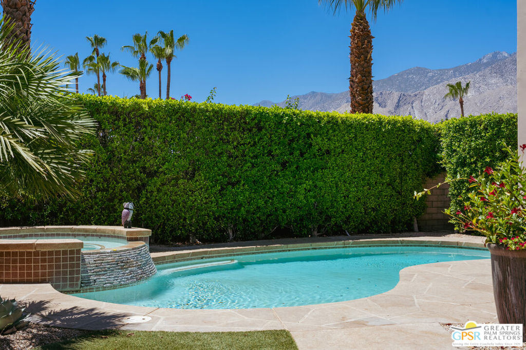 1365 Yermo Drive