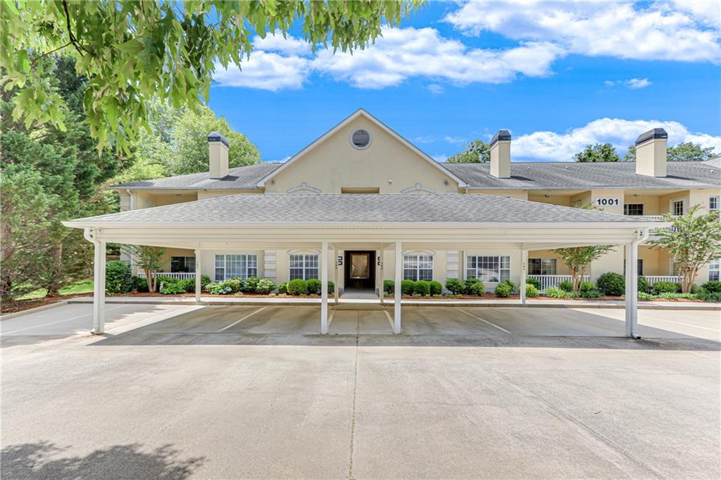 1001 Holly Drive Unit 103