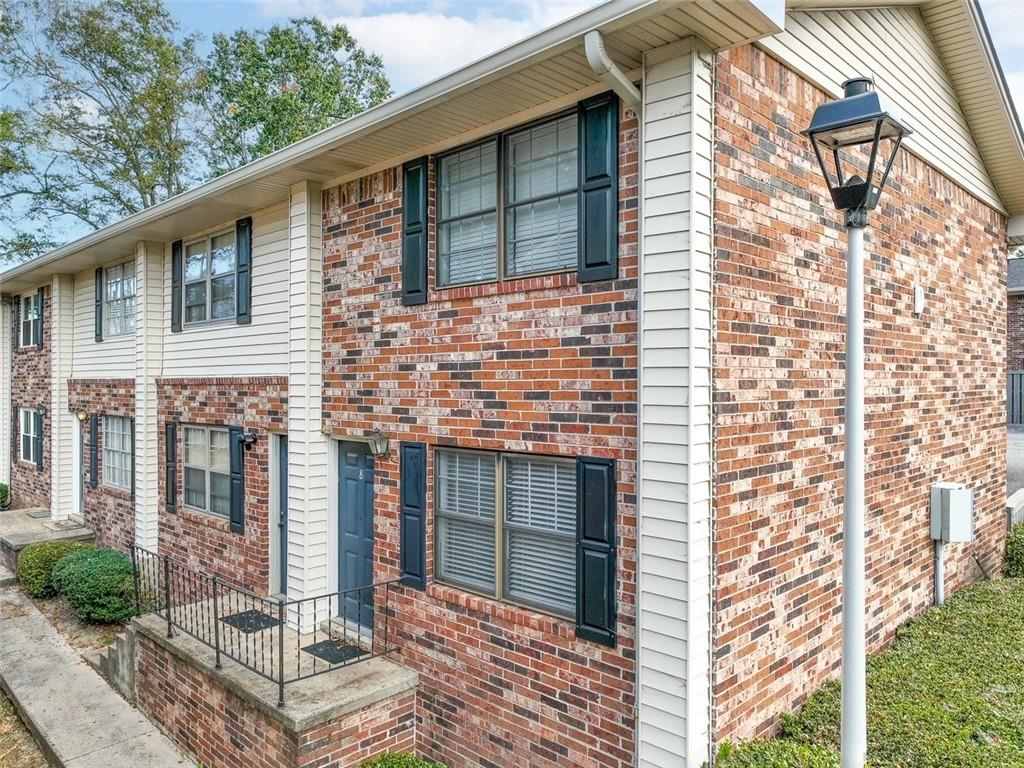 1235 Riverside Drive Unit D8