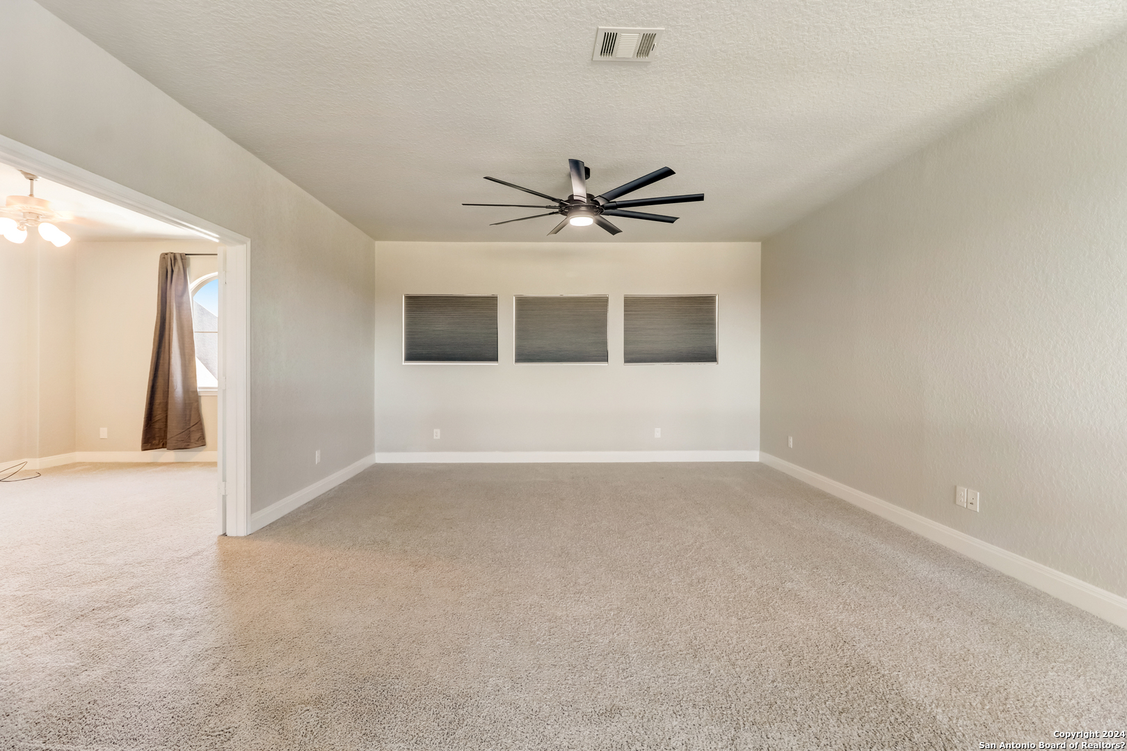 9140 Pepperton Ln