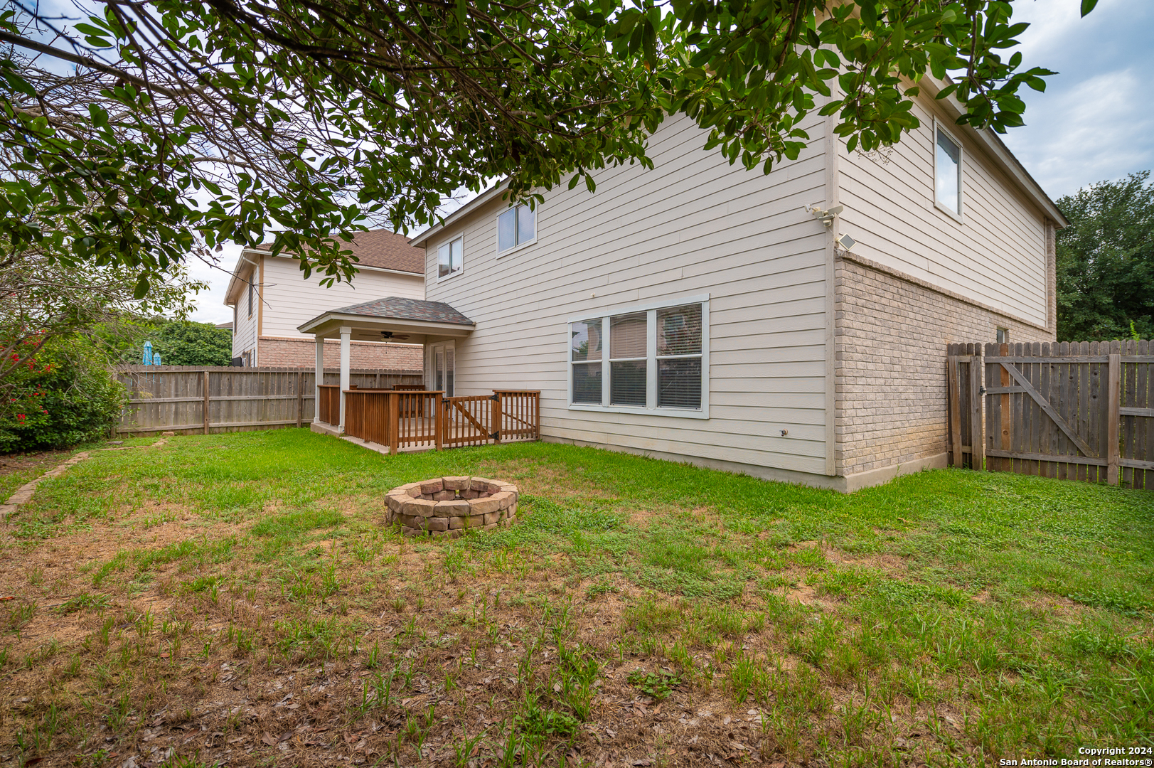 103 WOODSTONE WAY