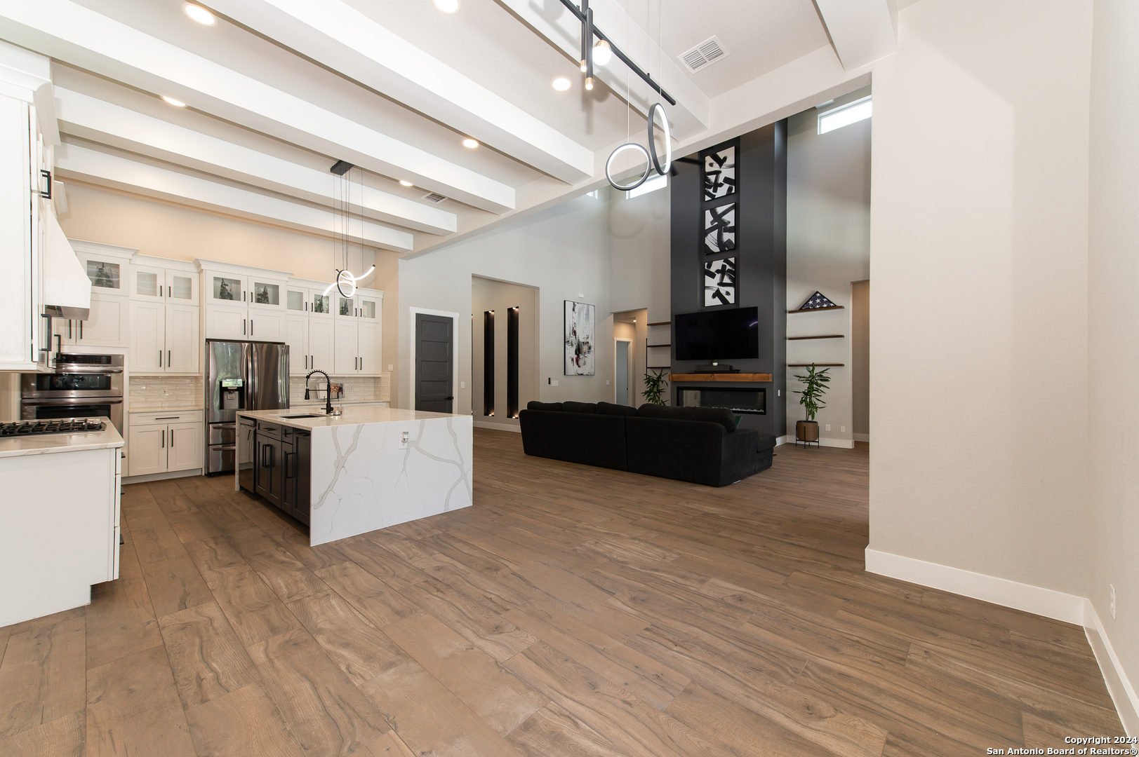 958 MAXIMINO RIDGE RD