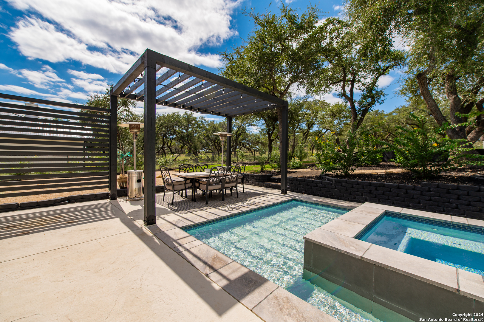 958 MAXIMINO RIDGE RD