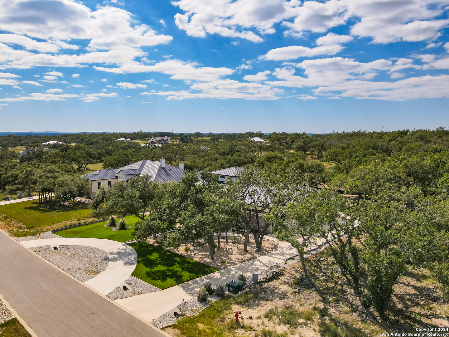 958 MAXIMINO RIDGE RD