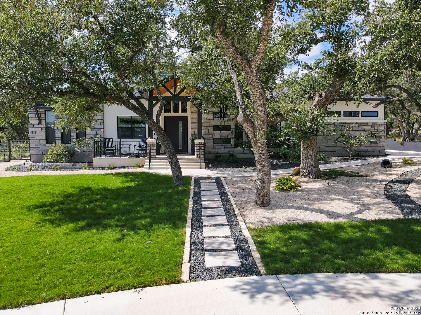 958 MAXIMINO RIDGE RD