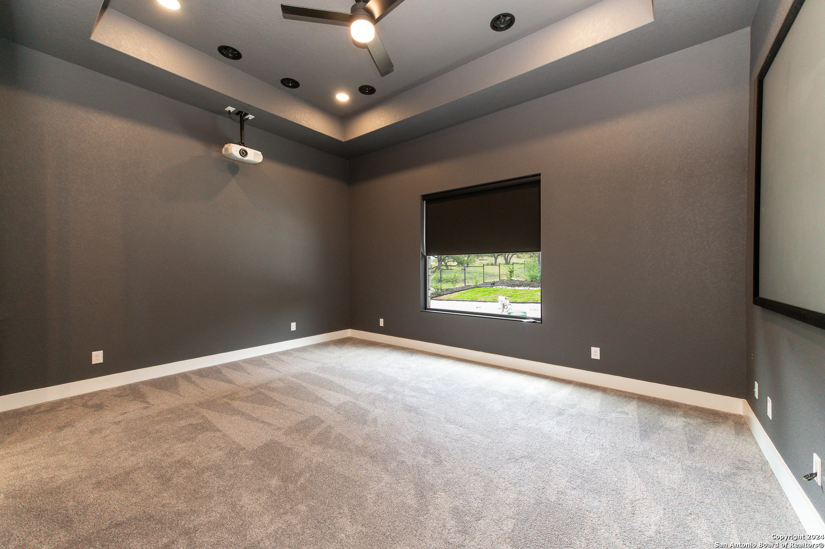 958 MAXIMINO RIDGE RD