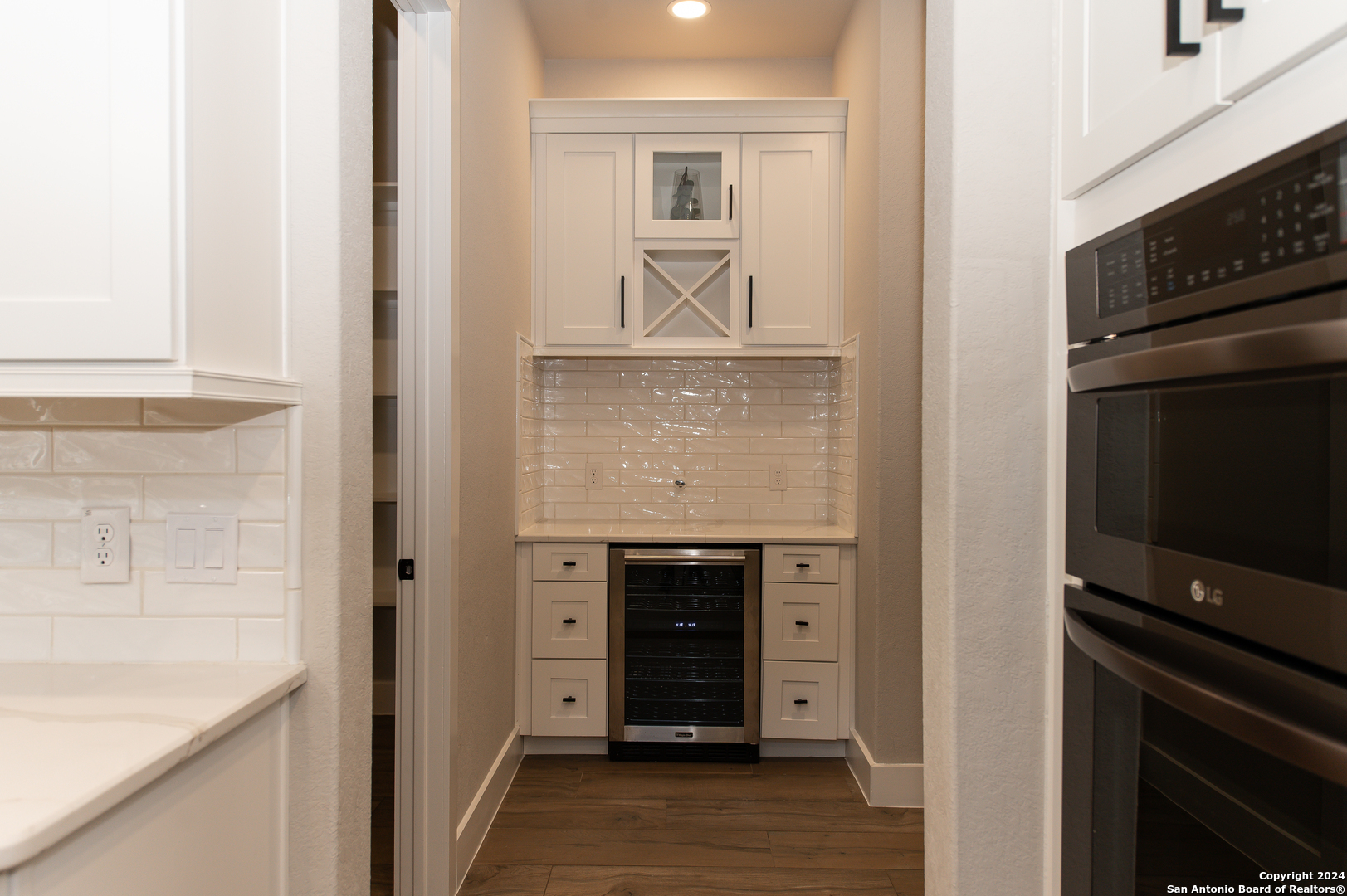 958 MAXIMINO RIDGE RD