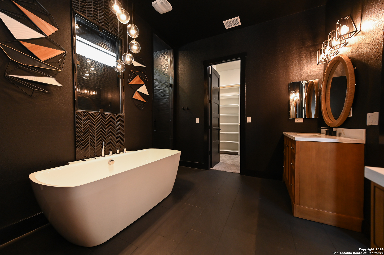 958 MAXIMINO RIDGE RD