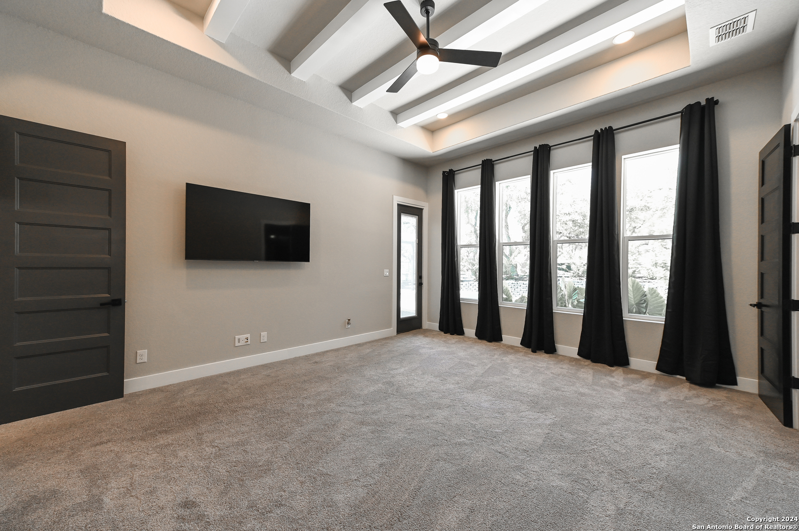 958 MAXIMINO RIDGE RD