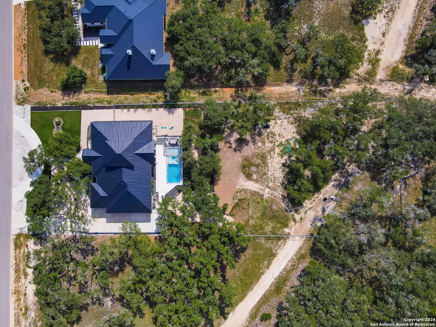 958 MAXIMINO RIDGE RD